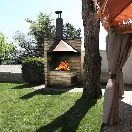 Penzion Senec סנץ