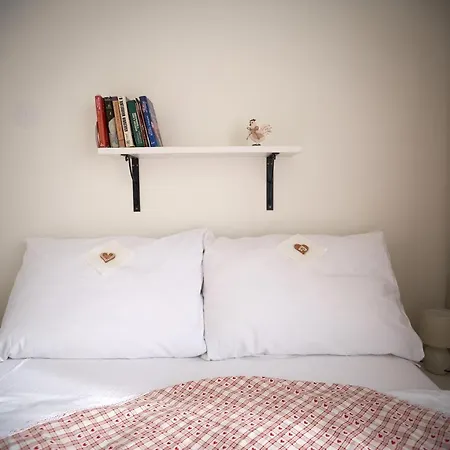 Penzion Senec בית הארחה